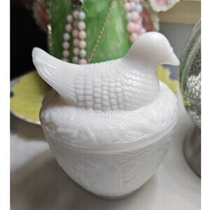 Vintage Avon White Milk Glass Nesting Dove Covered Dish